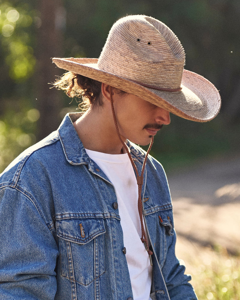 Hemlock male model wearing the Elliot Gus Cowboy Crown side profile